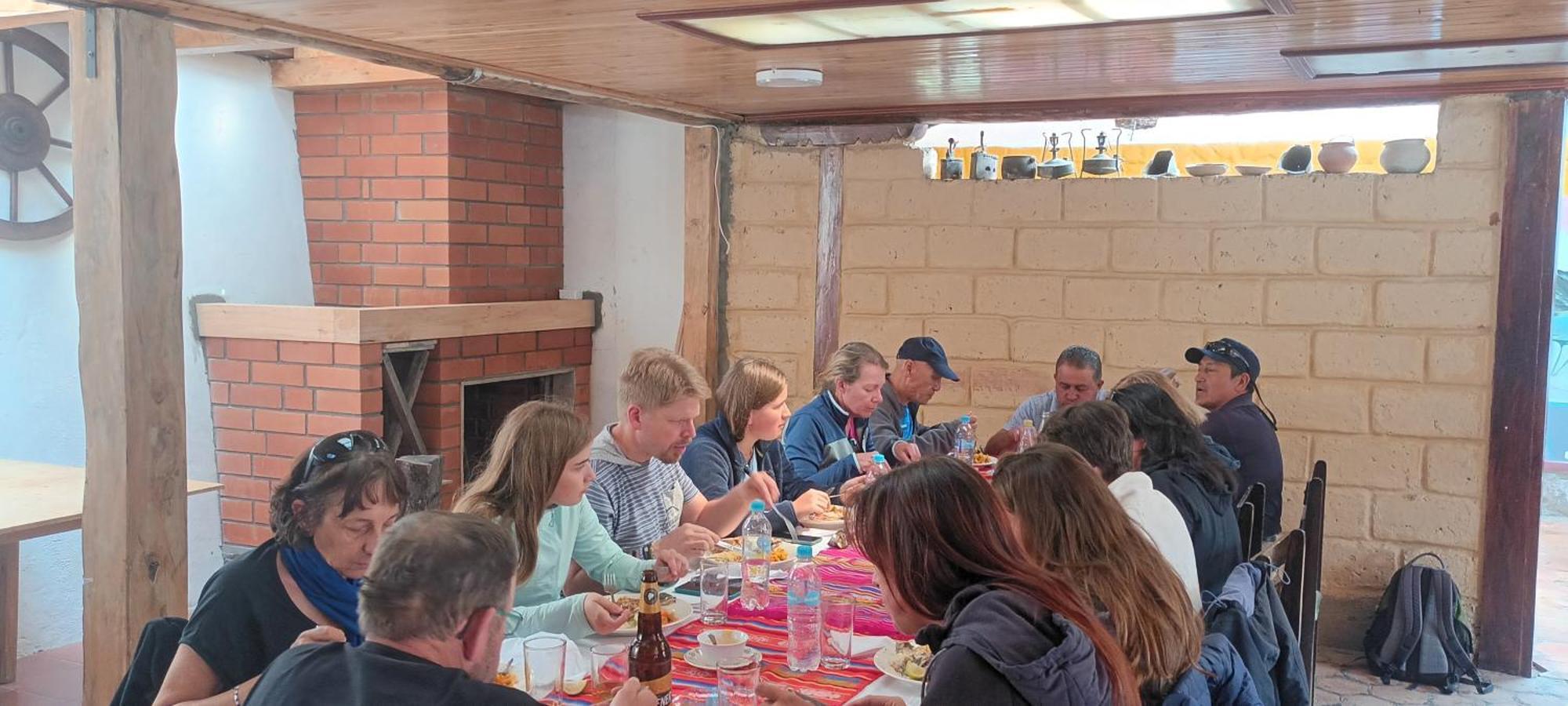 Hostal El Castillo Ingapirca エクステリア 写真